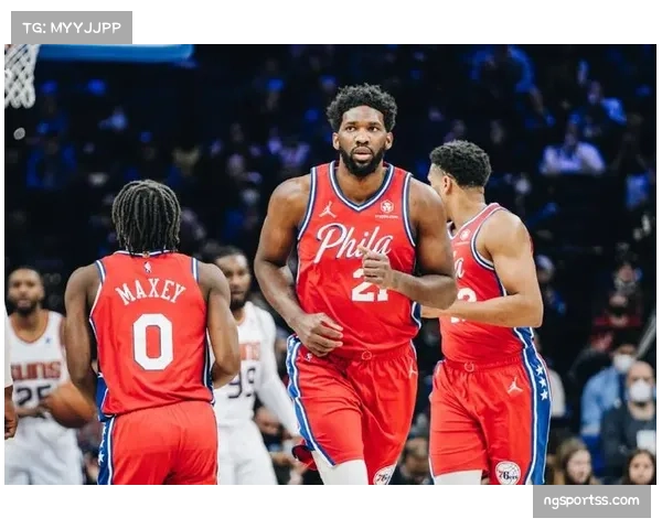 现代篮球运动员场均跑动29.5公里,高强度动作导致损耗加剧 现代篮球运动员场均跑动29.5公里,高强度动作导致损耗加剧